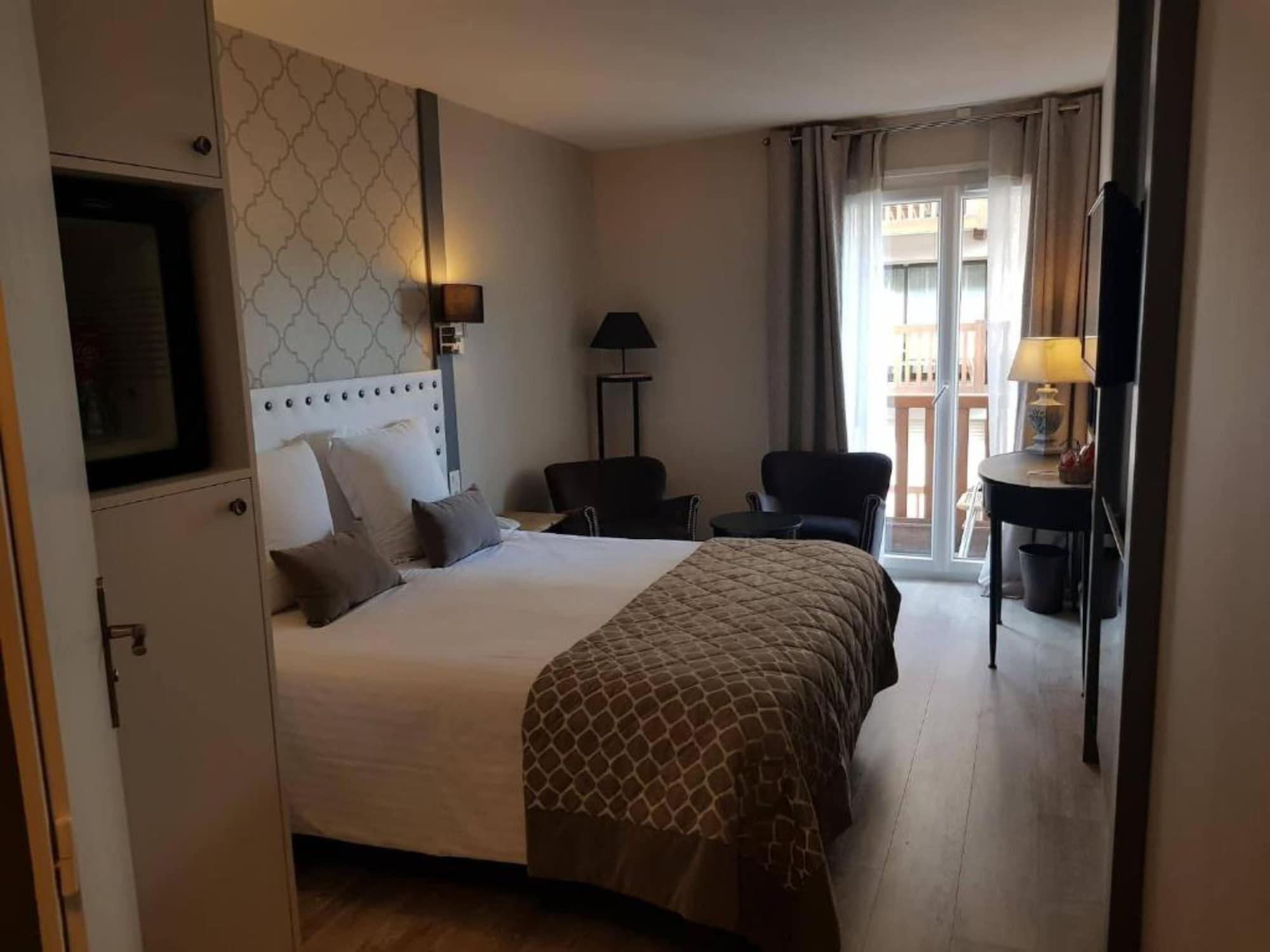Le Trophee Boutique Hotel Spa- La Loggia Appart'Hotel Deauville Zewnętrze zdjęcie