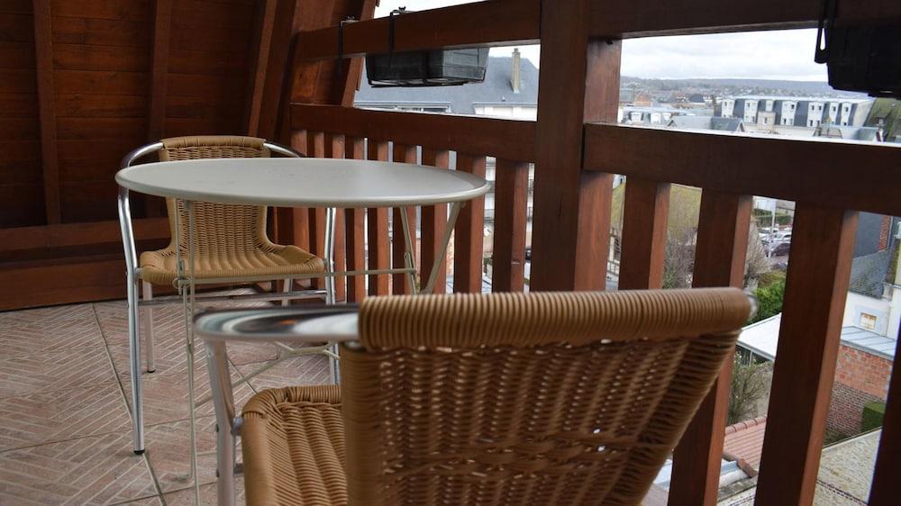 Le Trophee Boutique Hotel Spa- La Loggia Appart'Hotel Deauville Zewnętrze zdjęcie